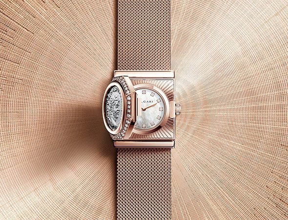 Роскошный отель — In the Spotlight